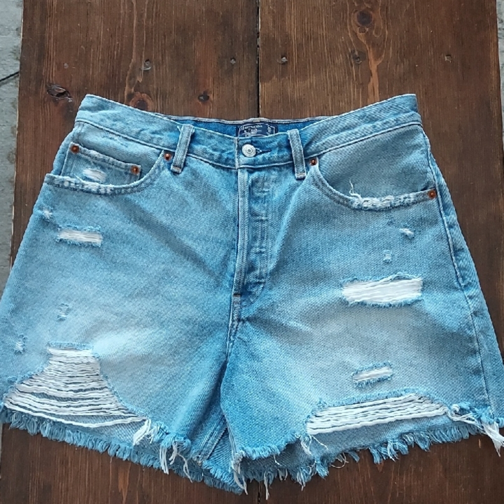 A & F High Rise 4" Women's Shorts 30 / 10
